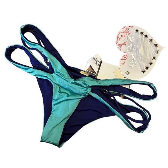 Beach Bunny Seaside Dreams Cut-Out Skimpy Bikini Bottom nwt - Picture 1 of 4